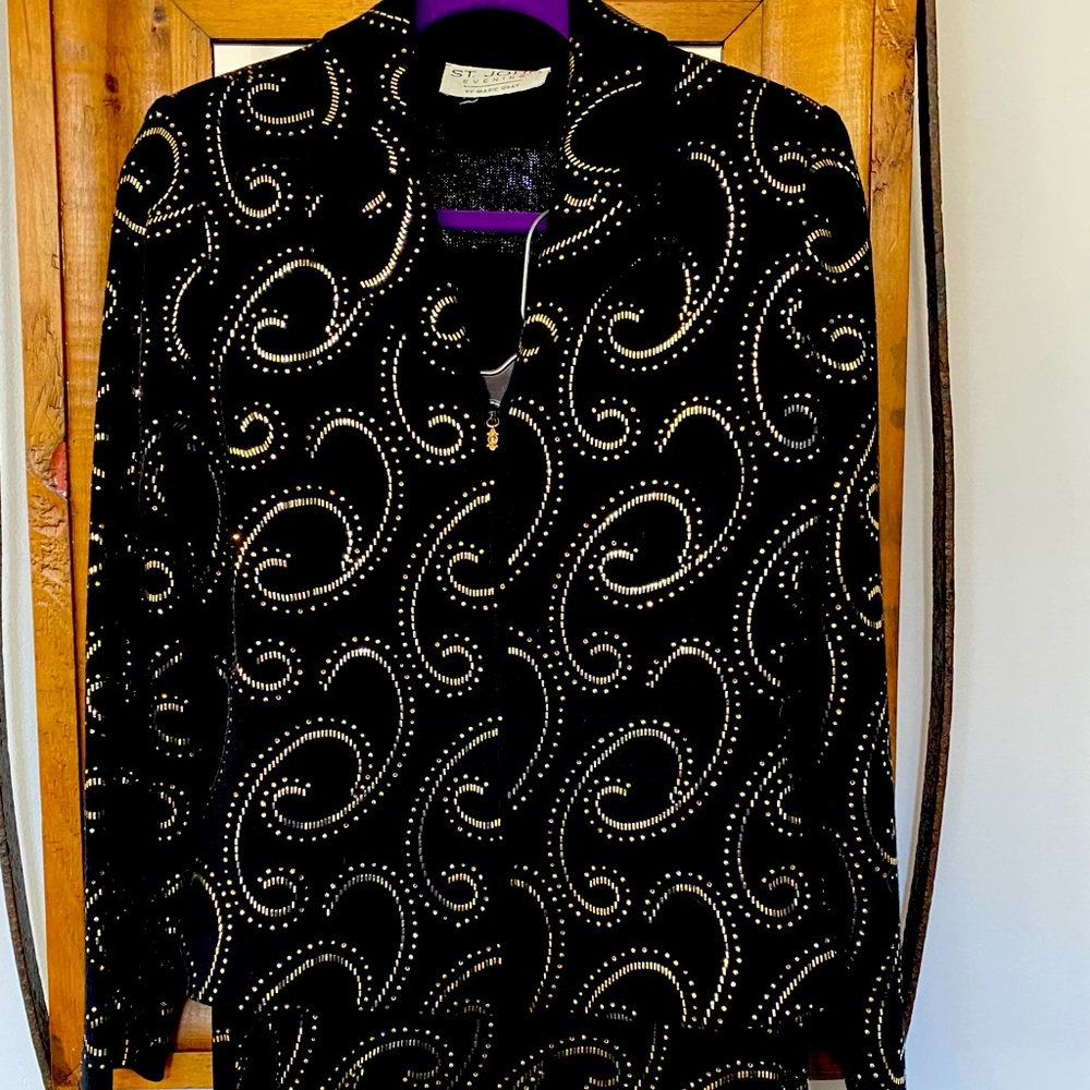 St. John Evening Skirt Suit w/paillette details